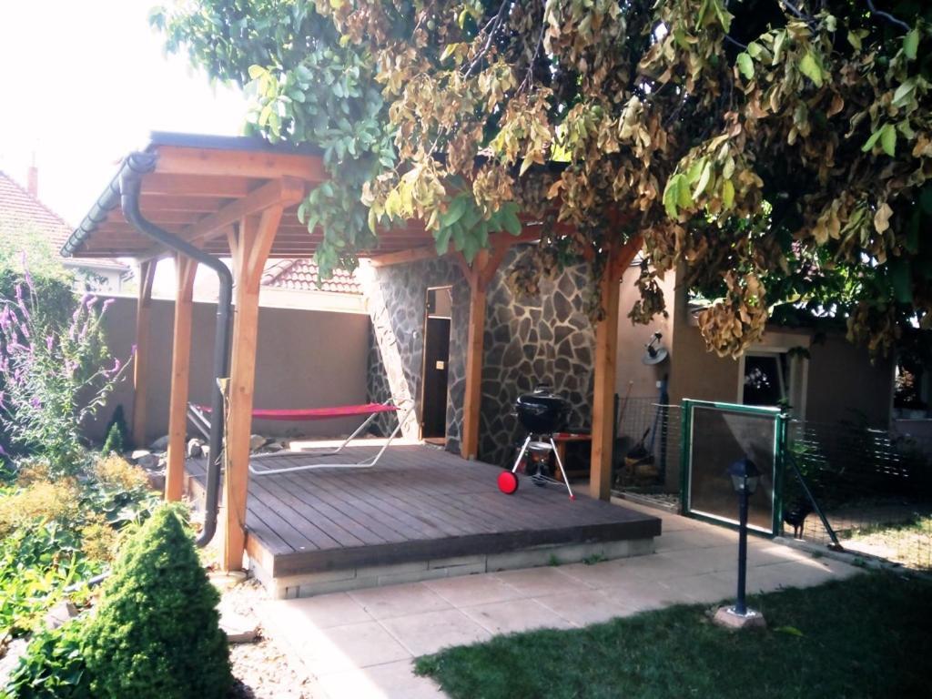 Walnut Apartment With Sauna And Pond Topoľčany 외부 사진